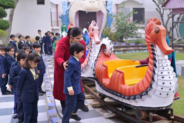 Toy_Train_caring_environment